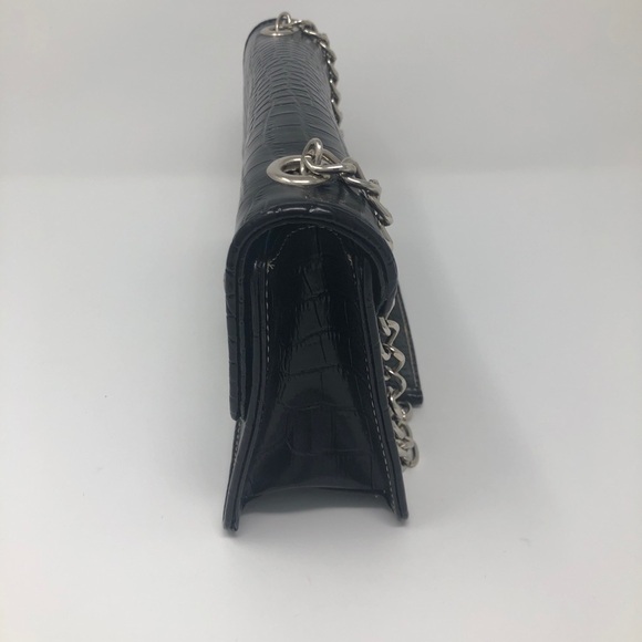 Liz Claiborne Black Shoulder Bag - Picture 3 of 8